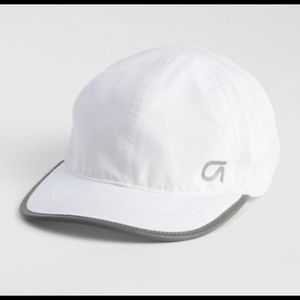 GapFit White Reflective Running Cap